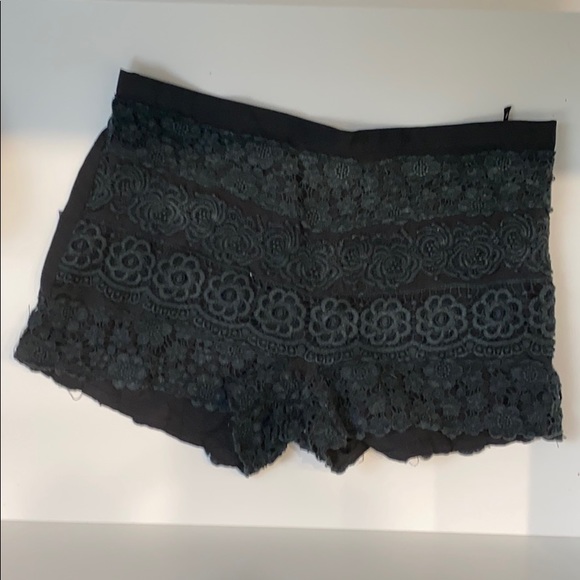 Bootie fabric lace shorts - Picture 1 of 3